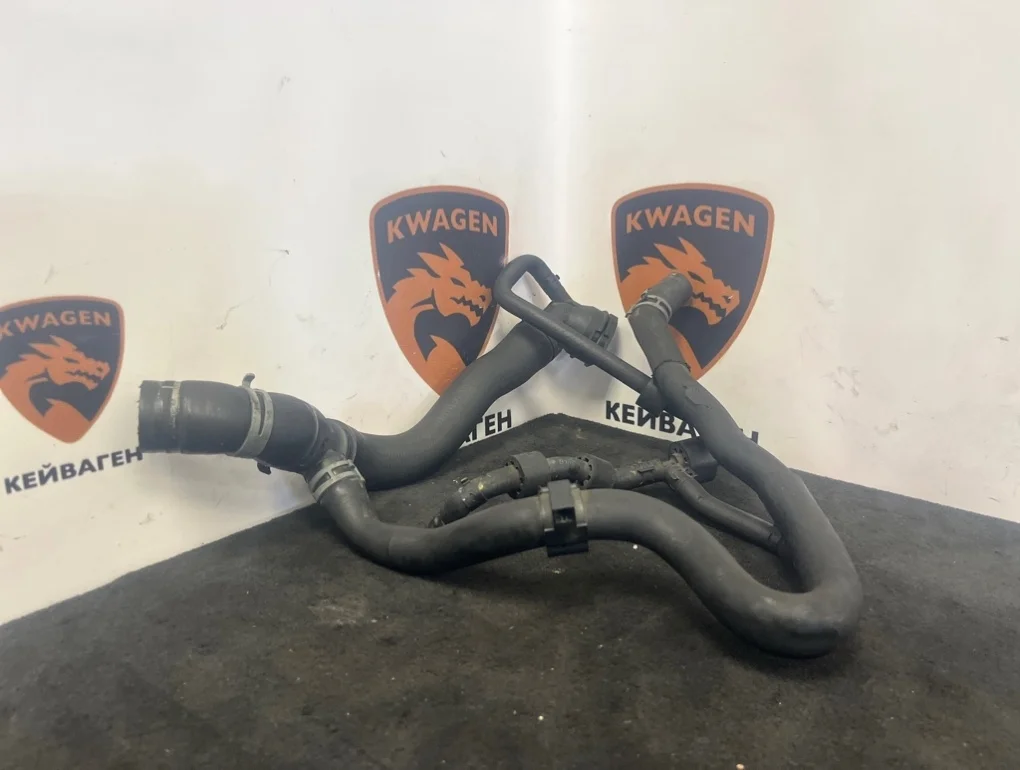 Патрубок системы охлаждения Volkswagen Tiguan 2008 5N