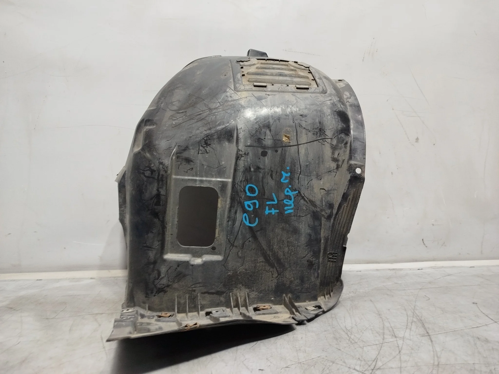 ПОДКРЫЛОК BMW ПЕРЕД ЛЕВО 51717059379