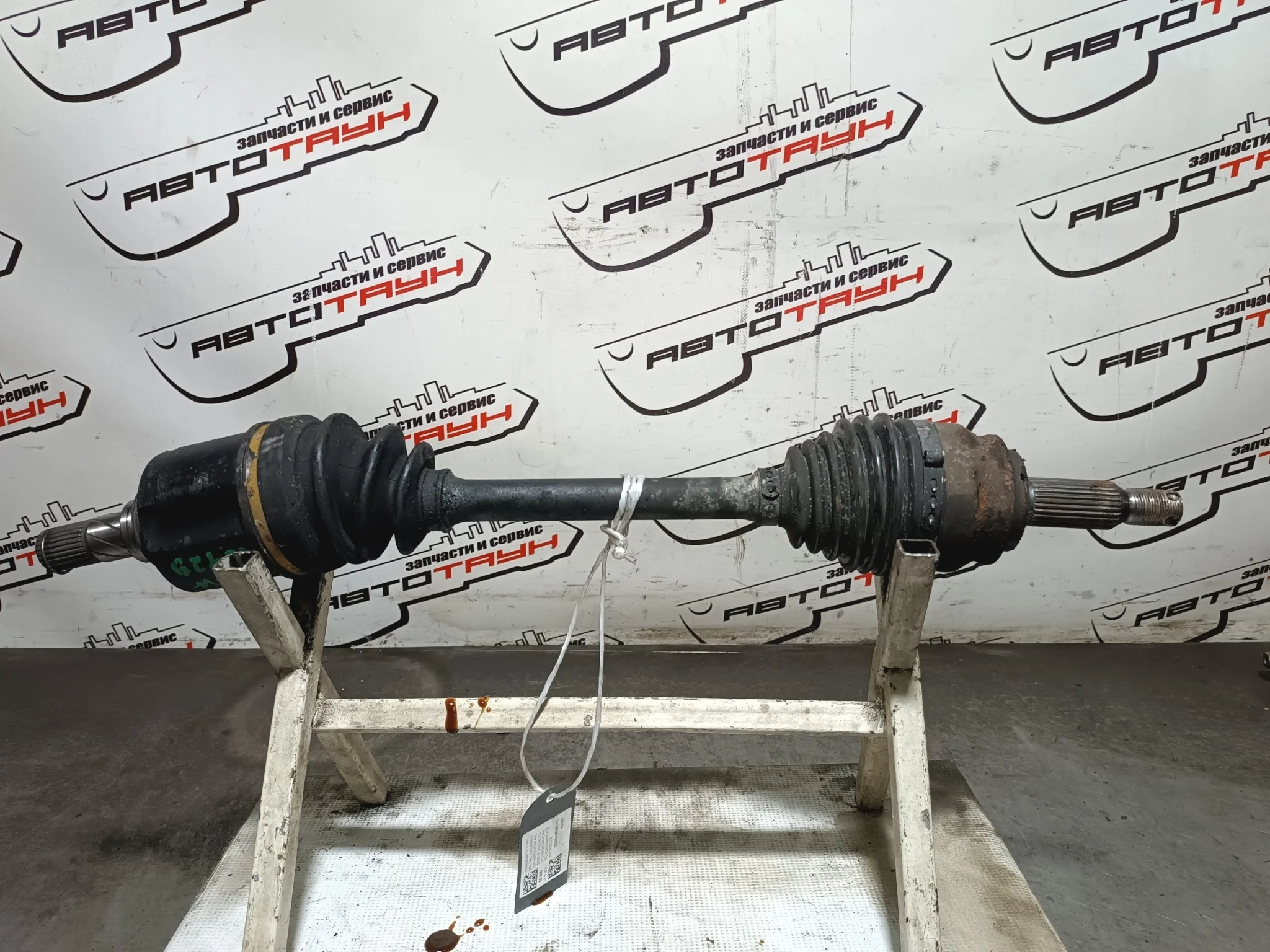 ПРИВОД MITSUBISHI ПЕРЕД ЛЕВО 3815A065 KE429