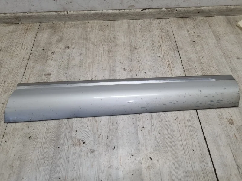 Молдинг двери VW Touareg NF 2010 7P