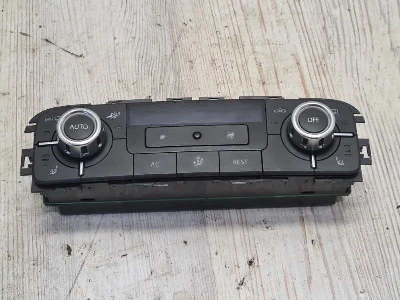 Блок управления климат контролем VW Touareg NF 2010 7P
