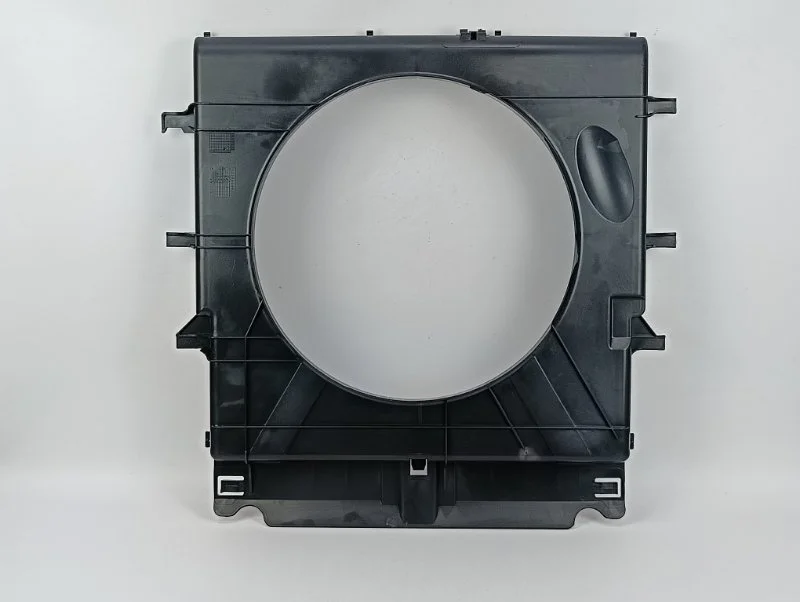 Диффузор Mercedes-Benz Sprinter W906 С ДЕФЕКТОМ