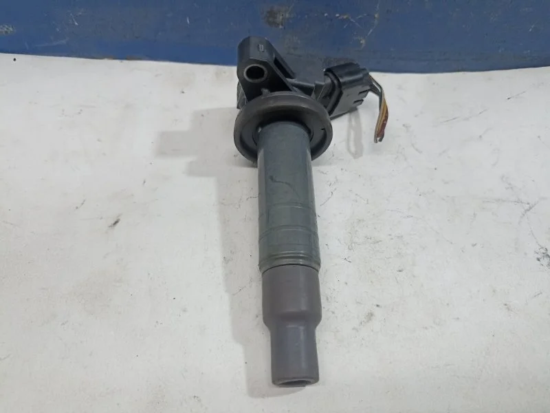 Катушка зажигания Toyota Corolla 2006 90919T2002 E120 1.6 3ZZ