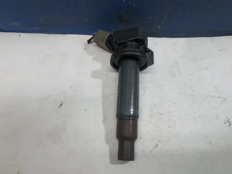 Катушка зажигания Toyota Corolla 2006 90919T2002 E120 1.6 3ZZ