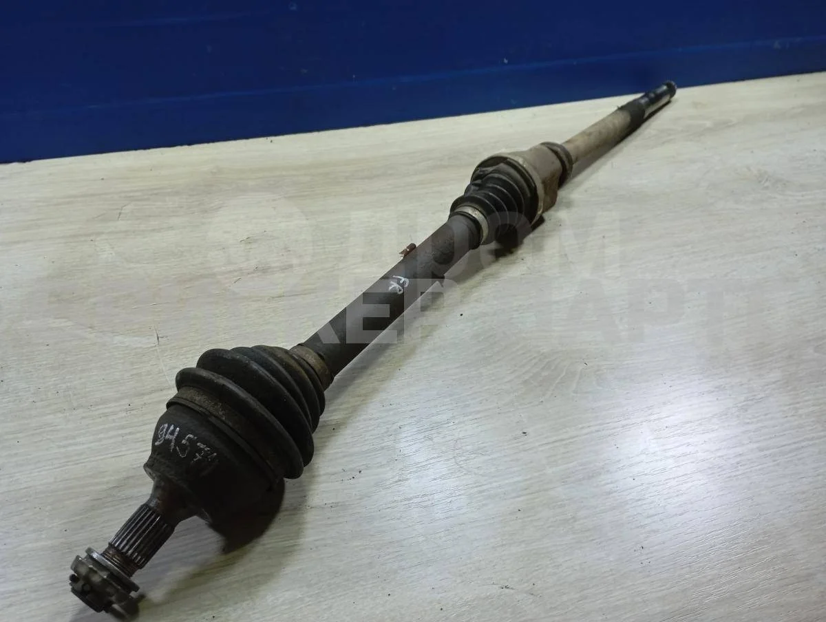 Привод (шрус) передний прав Пежо 408 1