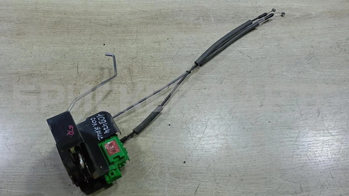 Замок передней правой двери Хендай Солярис 1рестайлинг