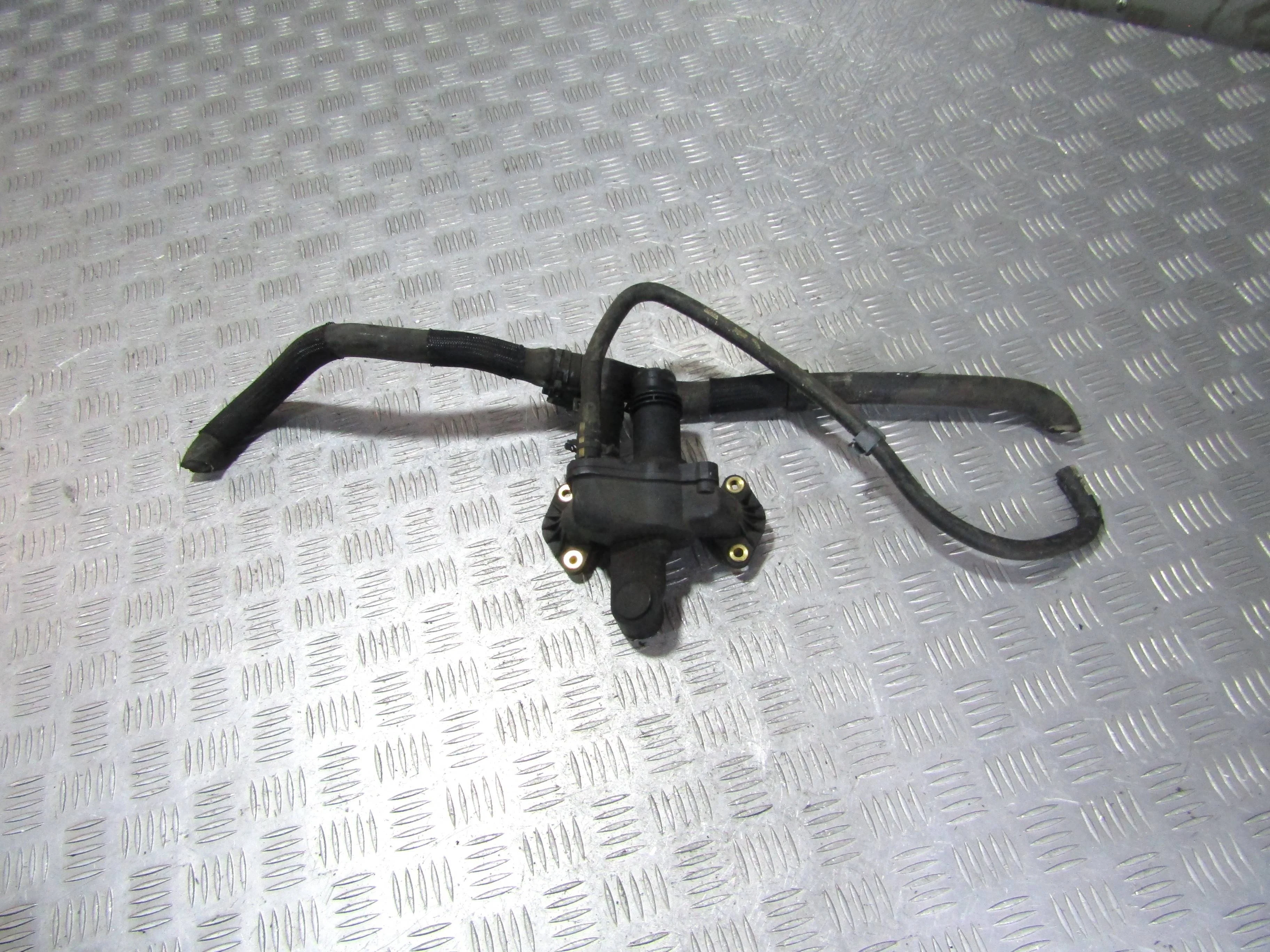 Патрубок радиатора (тройник) JAGUAR XF I рестайли