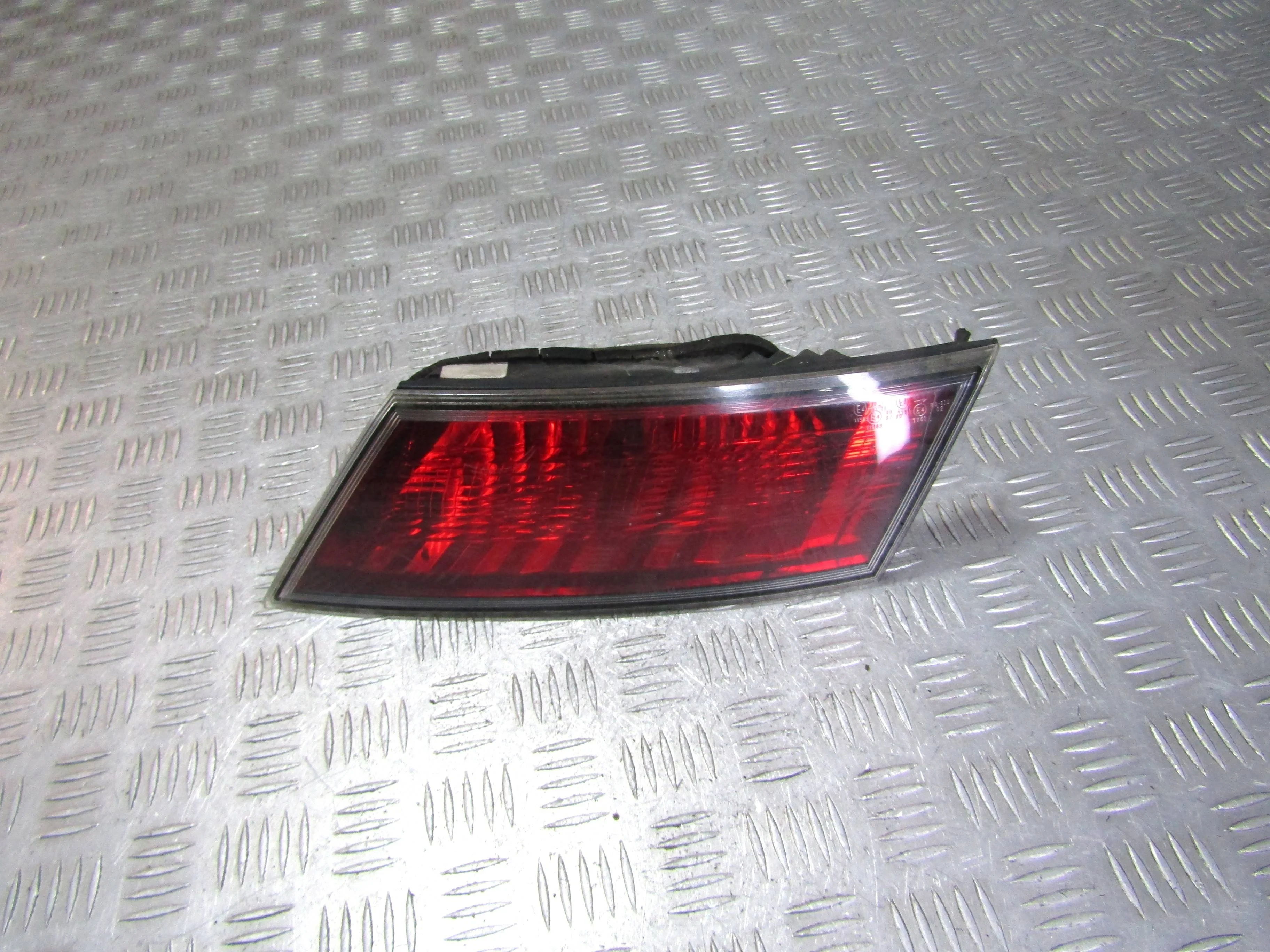 Фонарь внутренний правый HONDA Civic VIII (2005—2