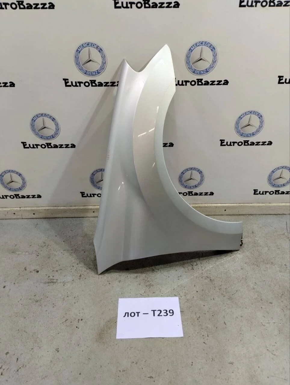 Крыло переднее правое Mercedes W164