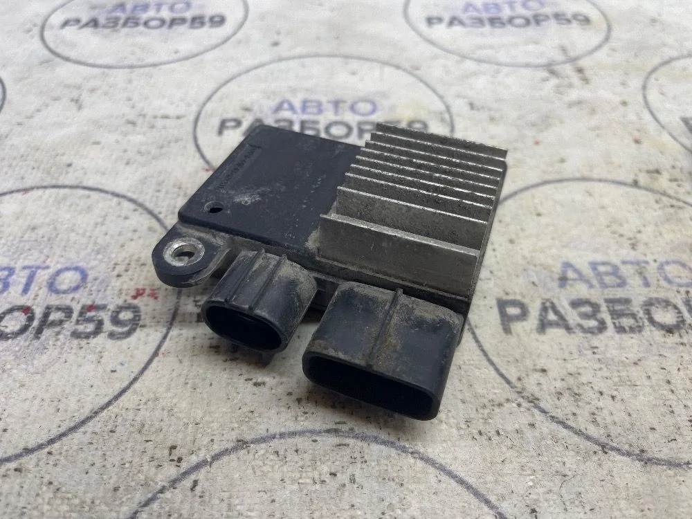 Блок управления вентилятором Toyota Corolla X (2006—2010)