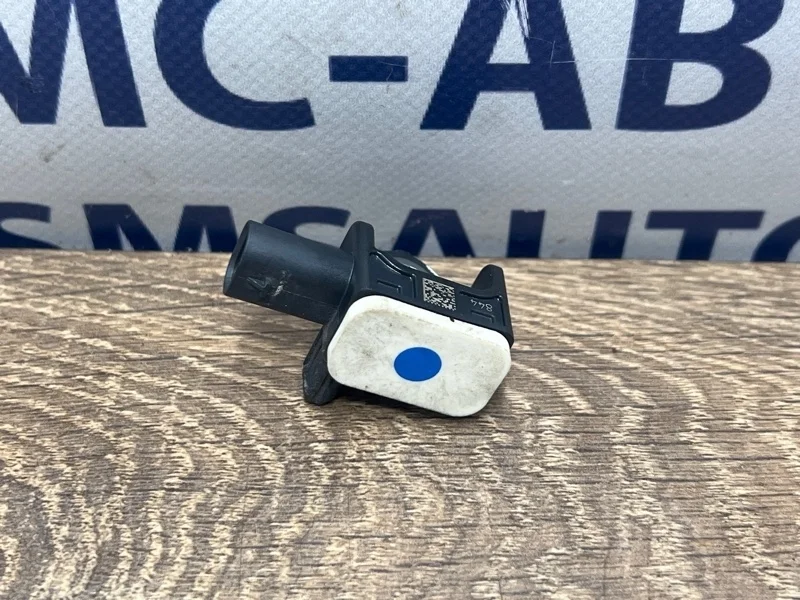 Датчик удара Volkswagen Touareg 7P0959651 NF 3.0 CGE