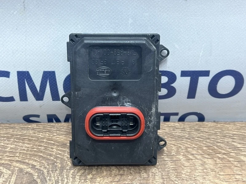 Блок управления фарой Volkswagen Touareg 8U0941329 NF 3.0 CGE