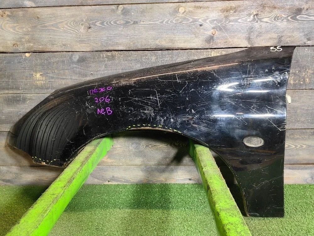 Крыло переднее левое Peugeot 206