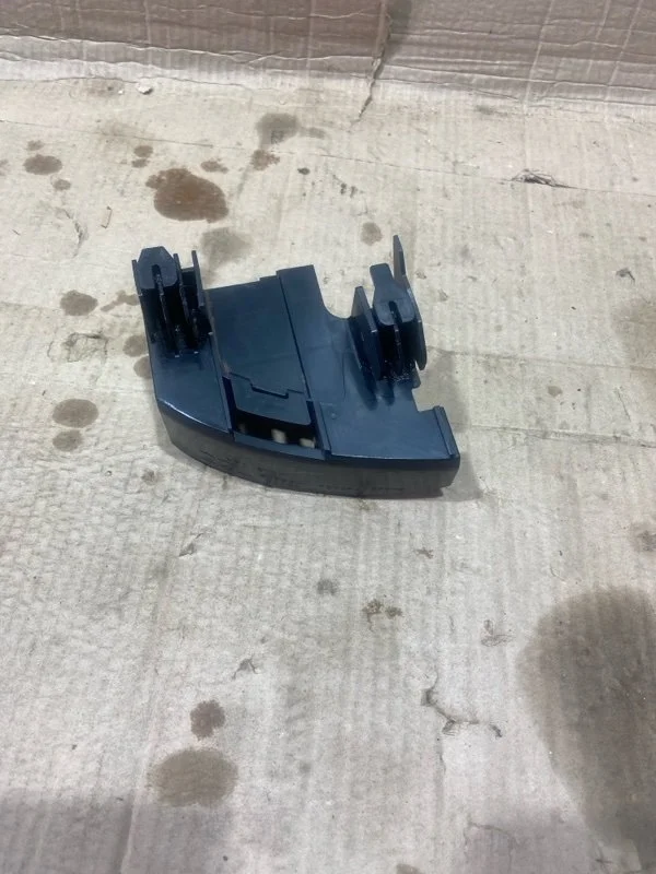 Кронштейн заднего бампера левый LEXUS LX570 2011 5256360050 URJ200 3UR-FE 5.7, задний левый