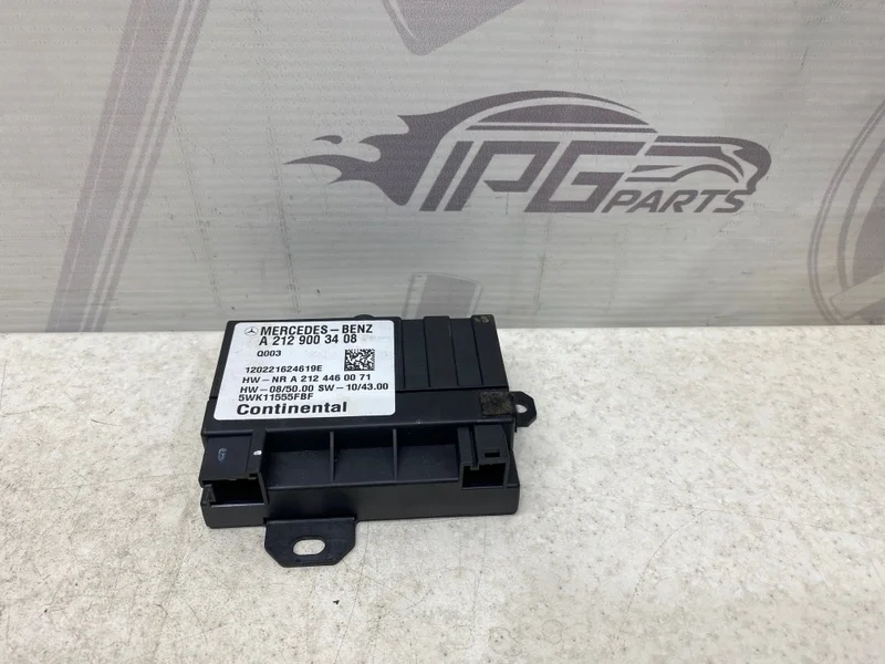 Блок управления топливным насосом Mercedes-benz 2012 C204