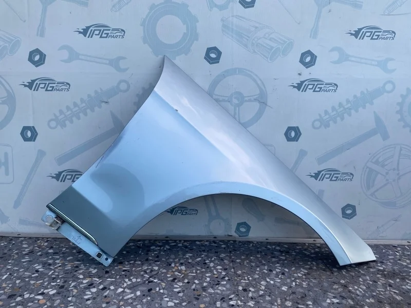 Крыло переднее правое Mercedes-benz 2014 W212