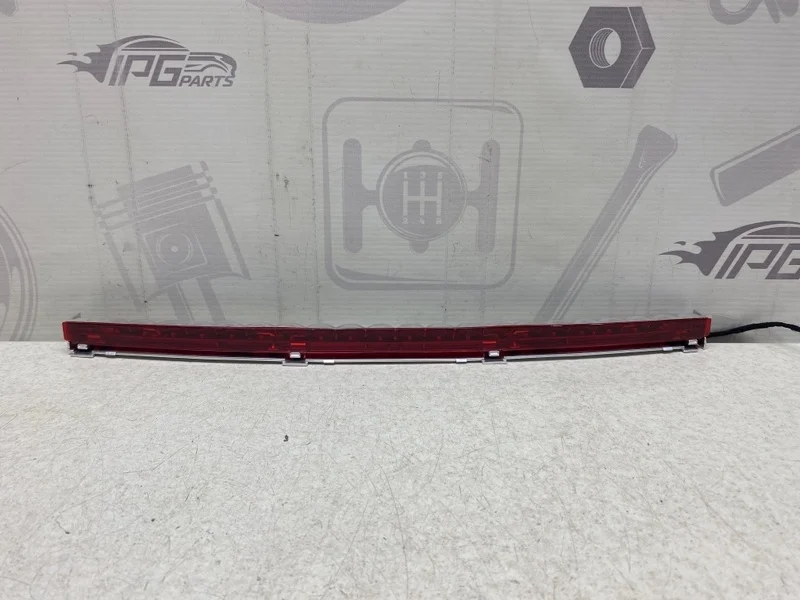 Дополнительный стоп сигнал Mercedes-benz 2014 W212