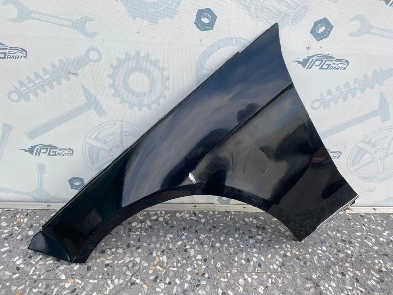 Крыло переднее левое Mercedes-benz 2013 W212