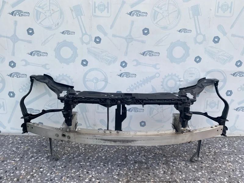 Передняя панель телевизор Mercedes-benz 2013 W212