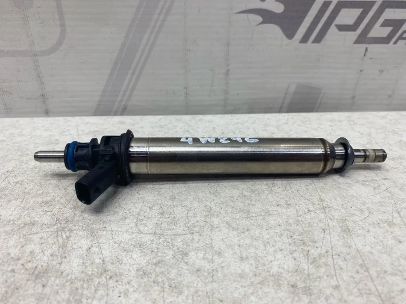 Топливная форсунка Mercedes-benz 2014 W246