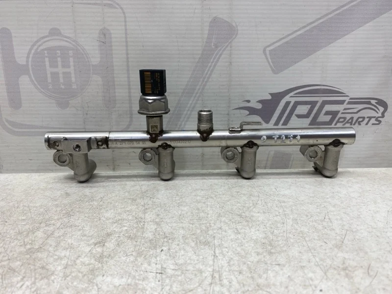 Топливная рампа с датчиком Mercedes-benz W212