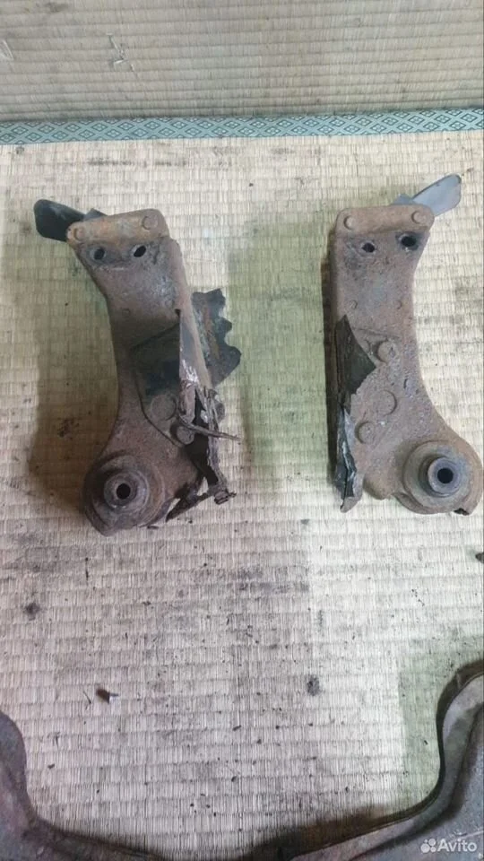 Кронштейн подрамника задний инфинити fx35 s5