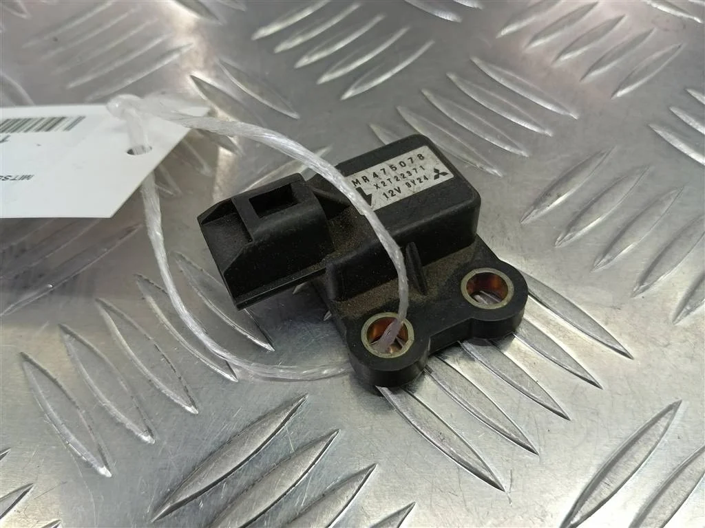 Датчик ускорения MITSUBISHI PAJERO SPORT I рестай