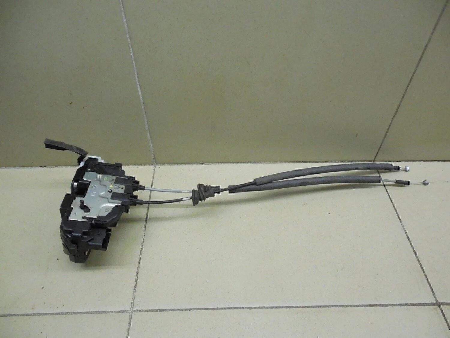 Замок двери задней левой Santa Fe (CM) 2006-2012