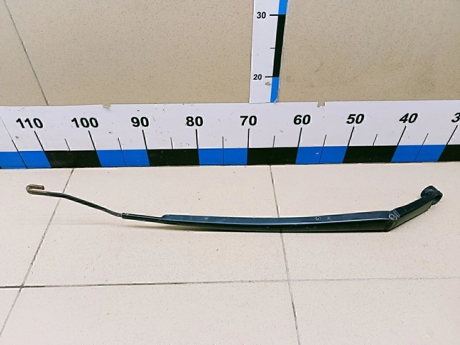 Поводок стеклоочистителя передний правый RAV 4 2013-2019