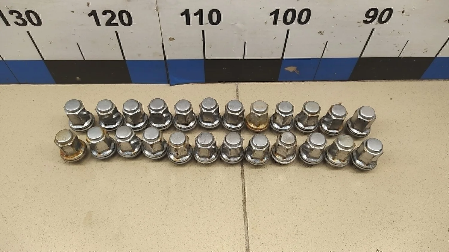 Гайка колеса Avensis II 2003-2008