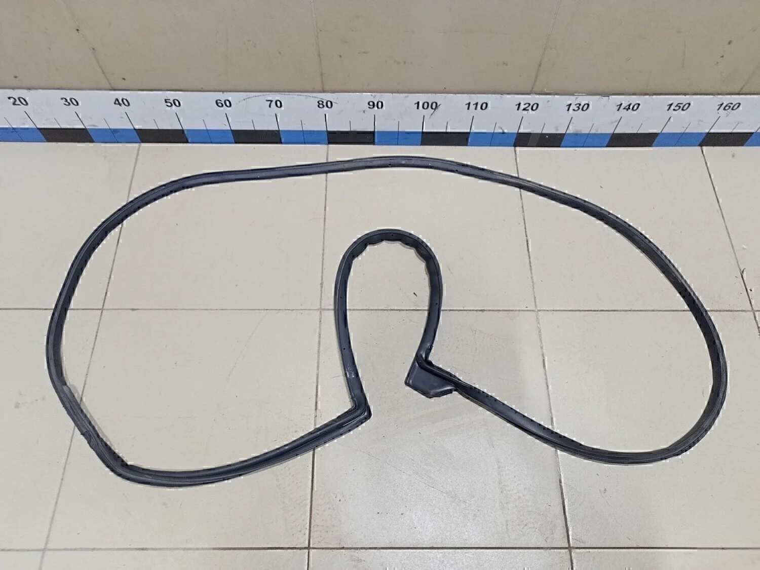 Уплотнитель двери Land Cruiser (150)-Prado 2009>