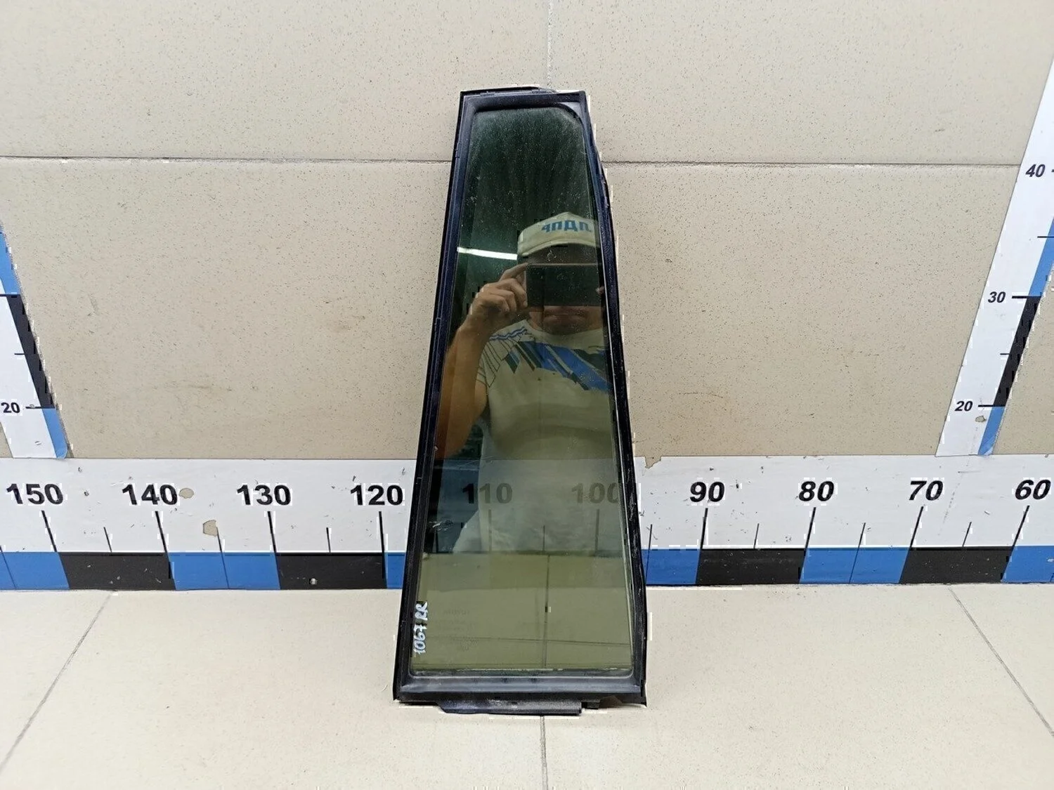 Стекло двери задней правой (форточка) Land Cruiser (150)-Prado 2009>