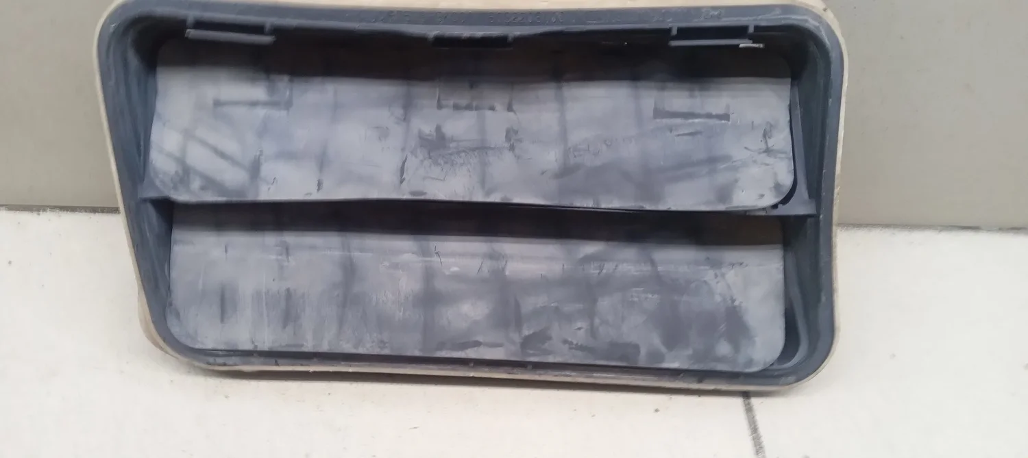 Решетка вентиляционная Santa Fe (SM)/ Santa Fe Classic 2000-2012