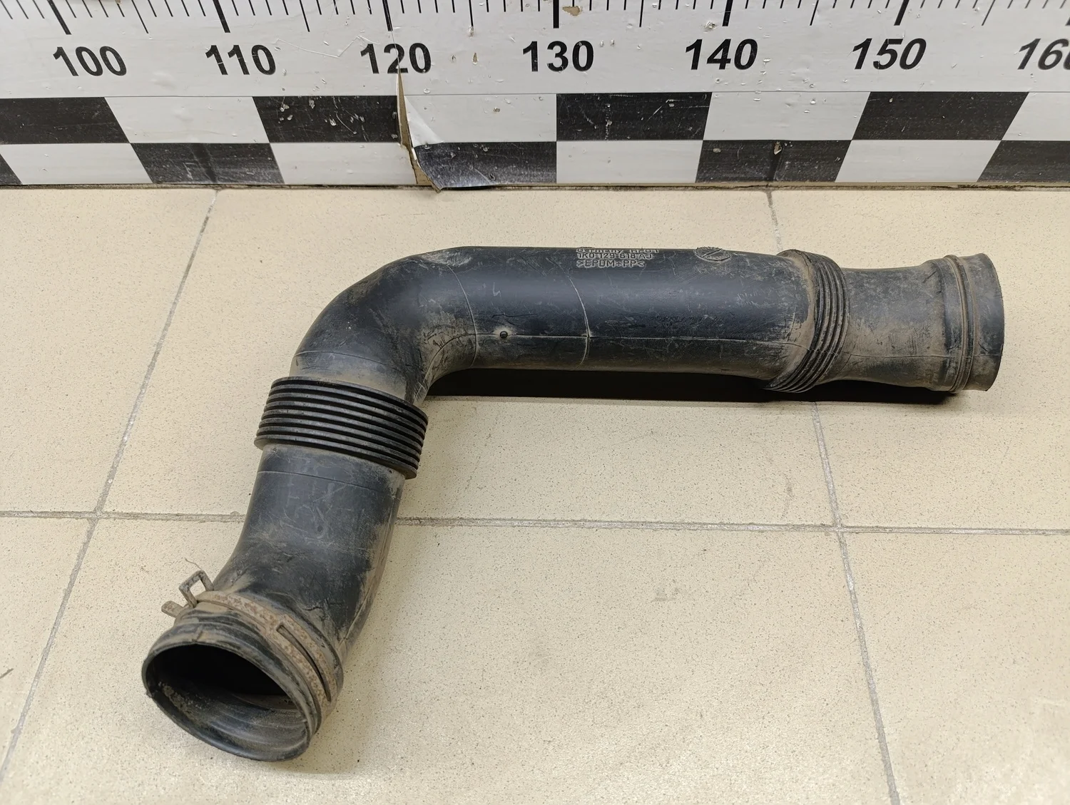 Патрубок воздушного фильтра Passat [B6] 2005-2010