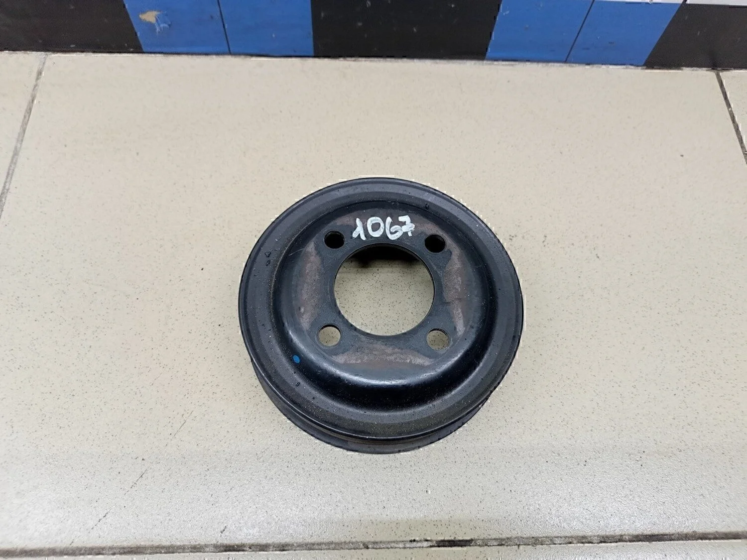 Шкив водяного насоса (помпы) Hi Lux 2005-2015