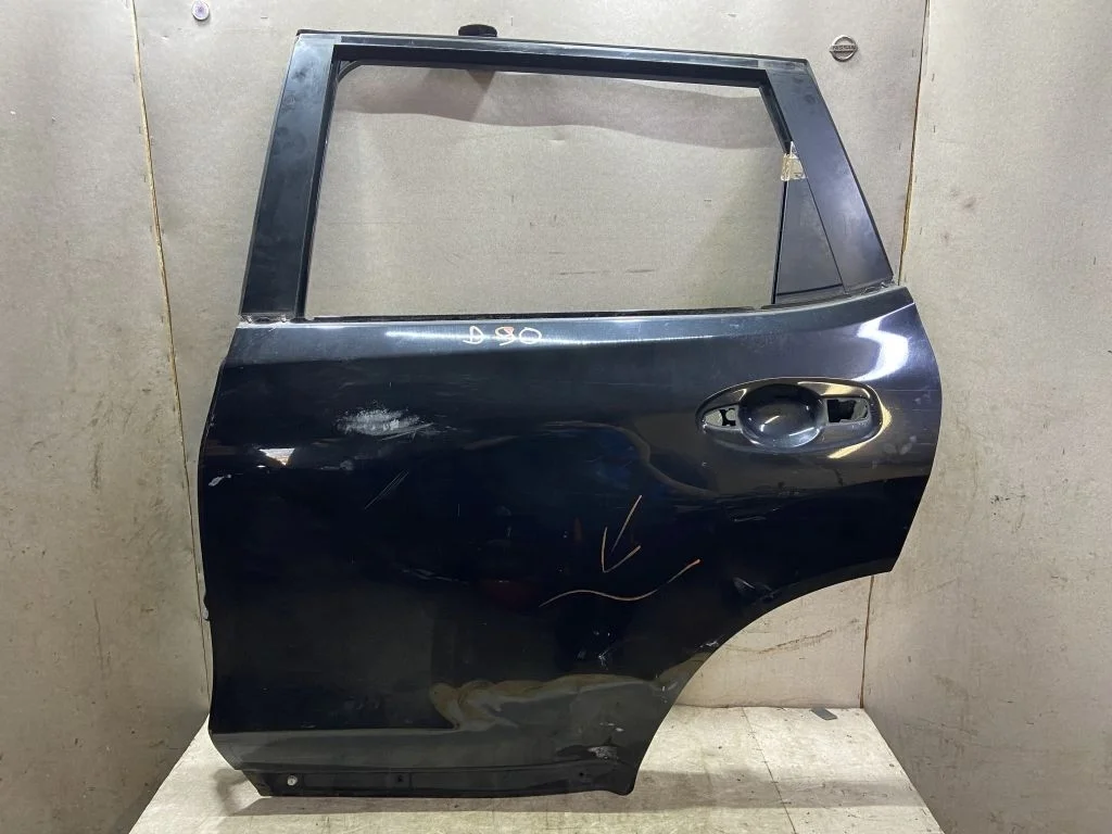 Дверь задняя левая Nissan X-Trail T32 дефект