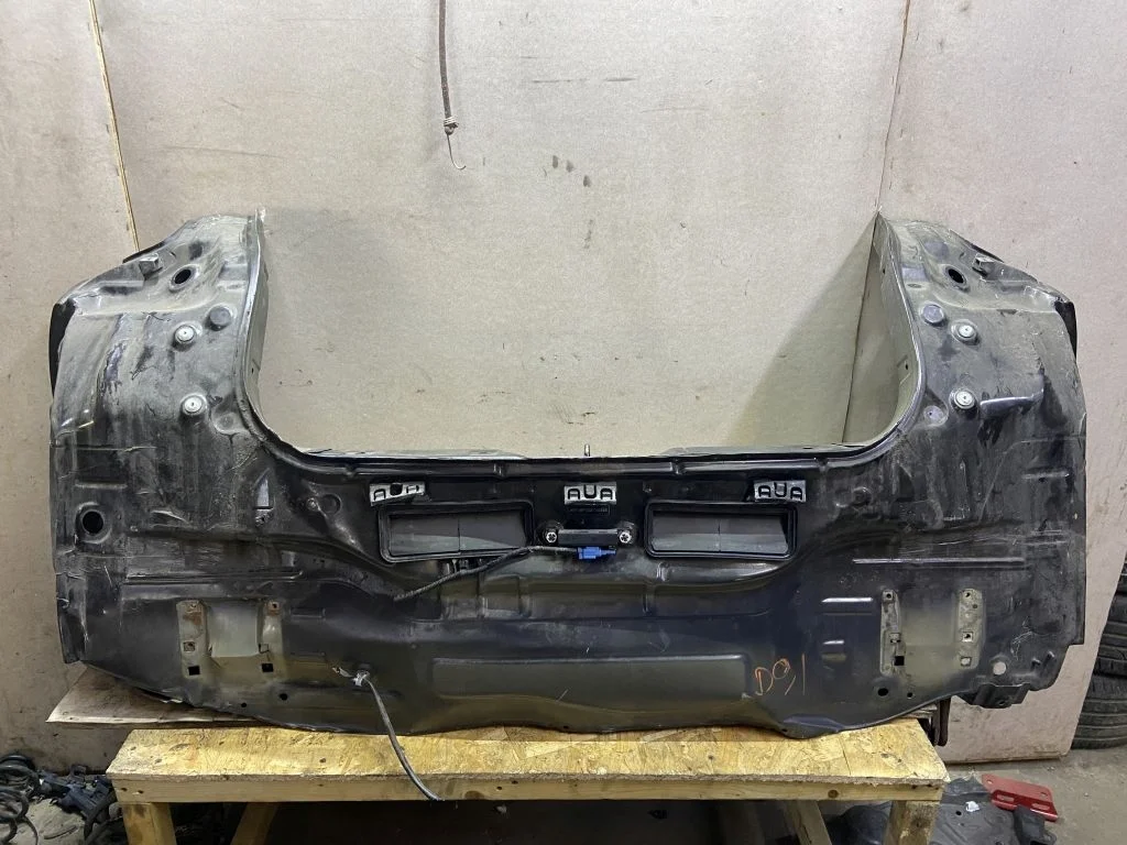 Задняя панель Nissan Juke F15