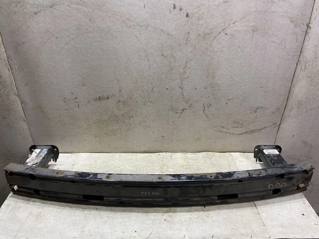 Усилитель заднего бампера  Nissan X-Trail T32