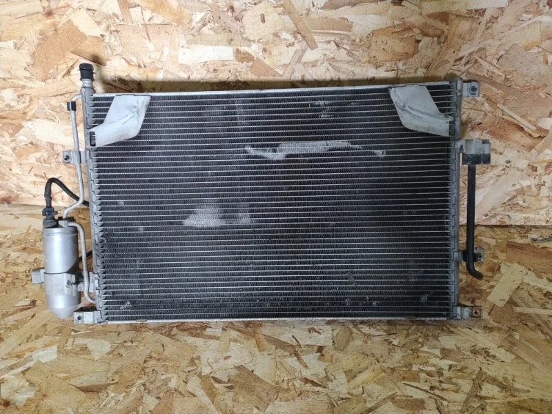 Радиатор кондиционера Volvo V70 2004 SW