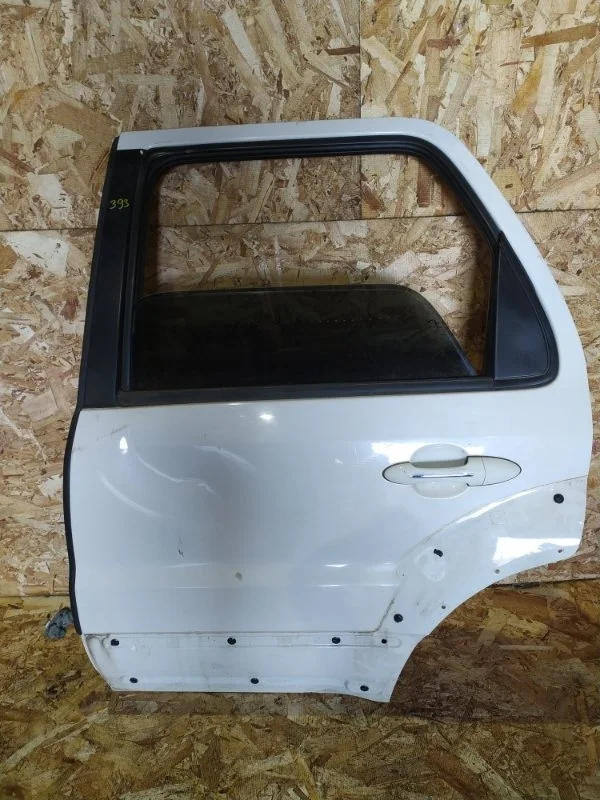 Дверь с дефектом Ford Escape 2008 TM7