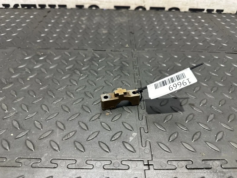 Крышка распредвала BMW E87