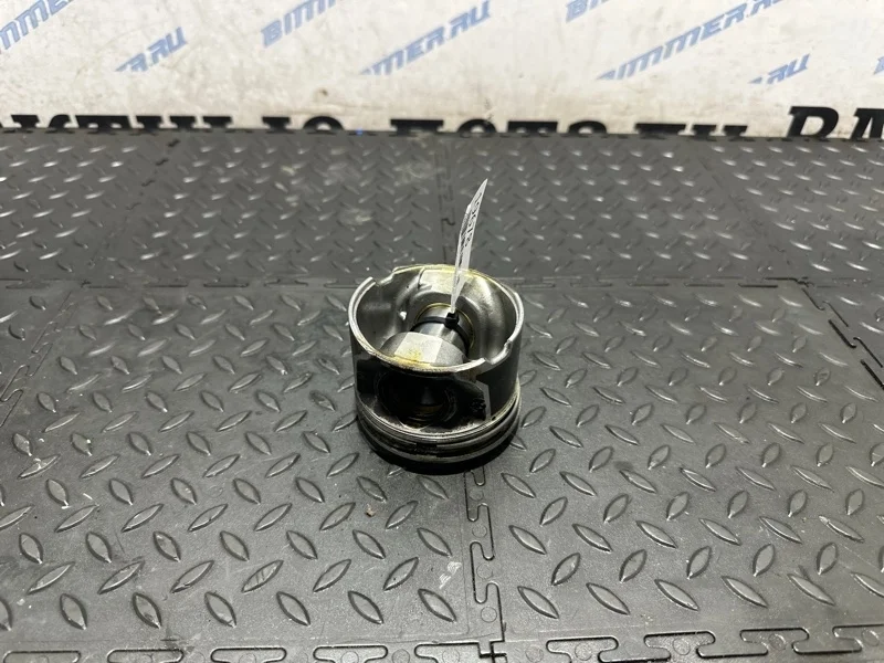 Поршень BMW E60