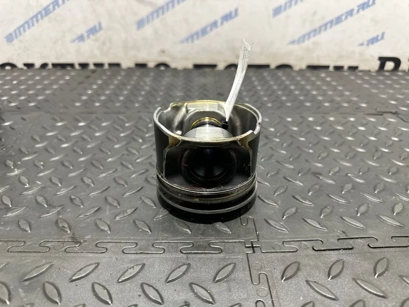 Поршень BMW E64