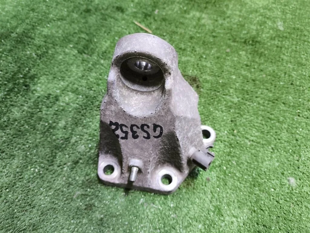 Б.у. кронштейн опоры двигателя LEXUS GS350 GRS191 LEXUS GS350 GRS191