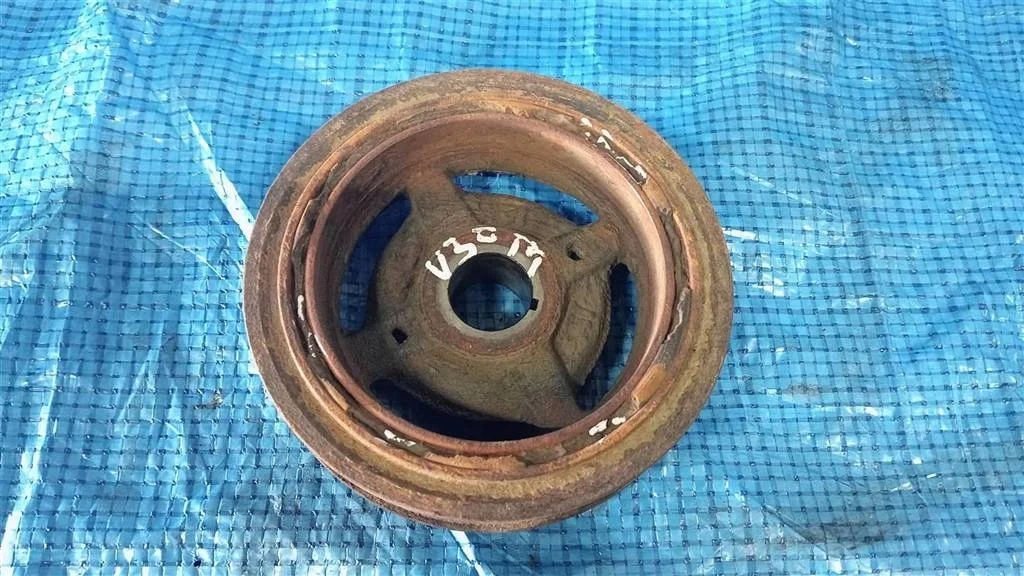 Б.у. шкив коленвала TOYOTA CAMRY V30 ACV30 TOYOTA CAMRY V30 ACV30