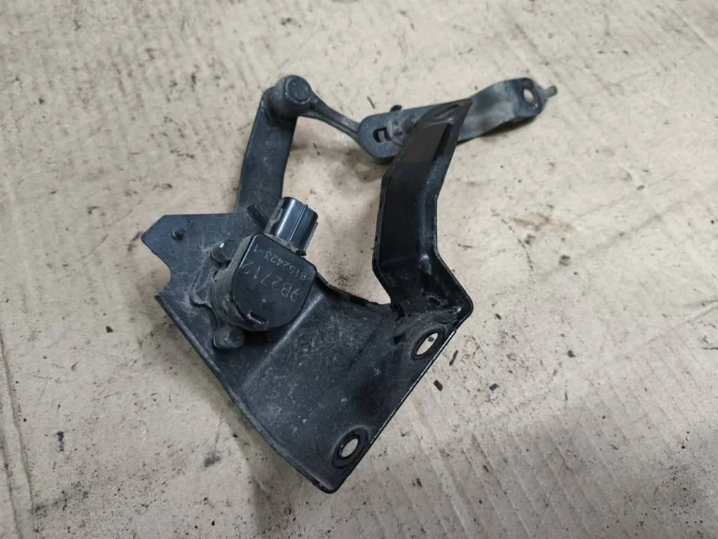 Б.у. датчик дорожного просвета LEXUS GS350 GRS191 LEXUS GS350 GRS191