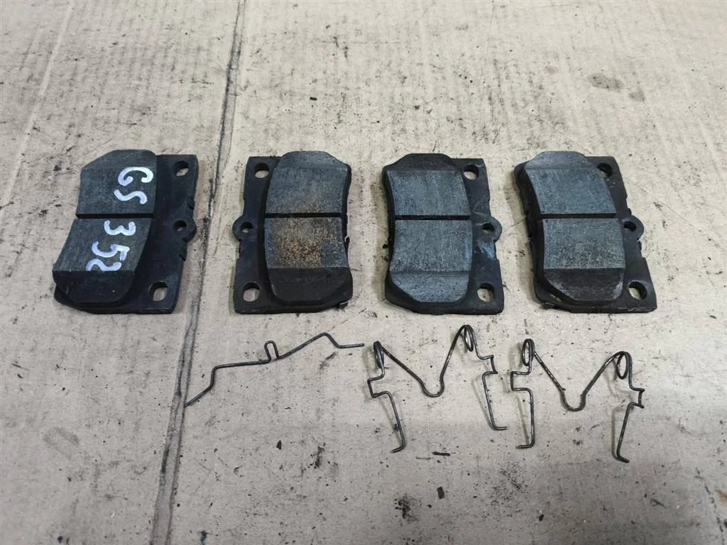 Б.у. колодки тормозные задние LEXUS GS350 GRS191 LEXUS GS350 GRS191