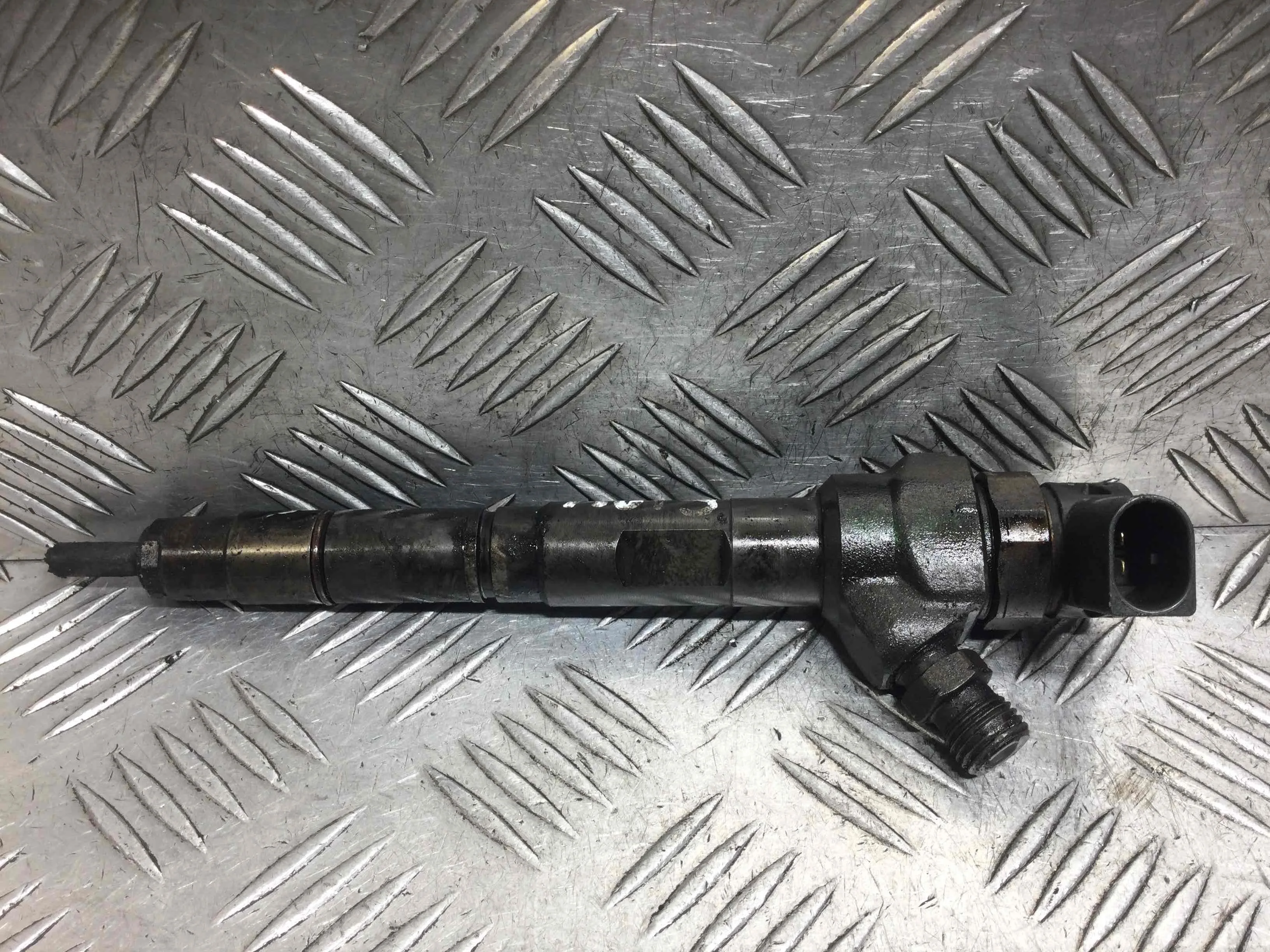 Форсунка Volkswagen Passat B7 (2010-2015) дизель 2.0 TDI Механика Универсал