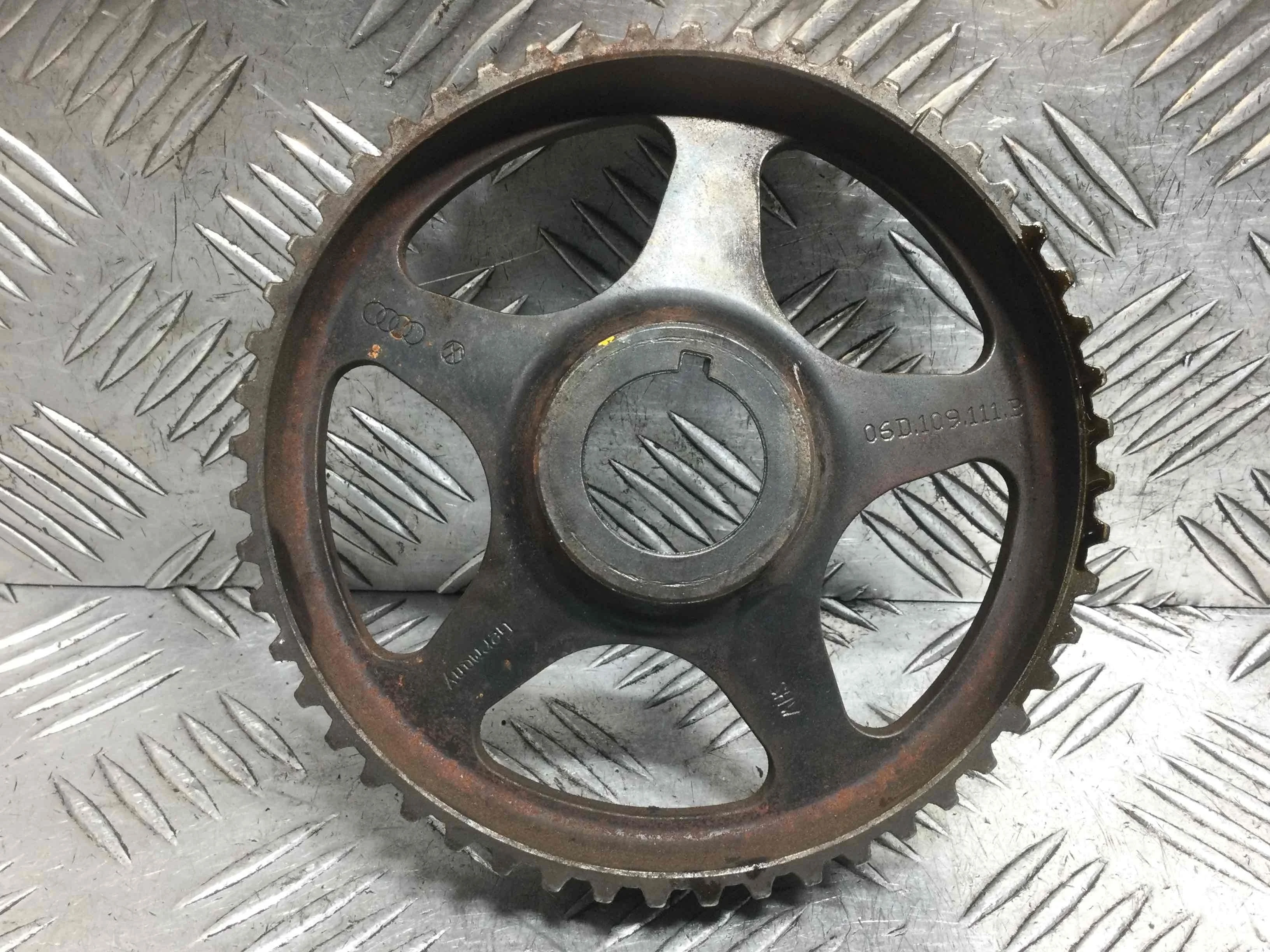 Шкив распредвала Volkswagen Passat B6 (2005-2010) бензин 2.0 TFSI Механика Седан