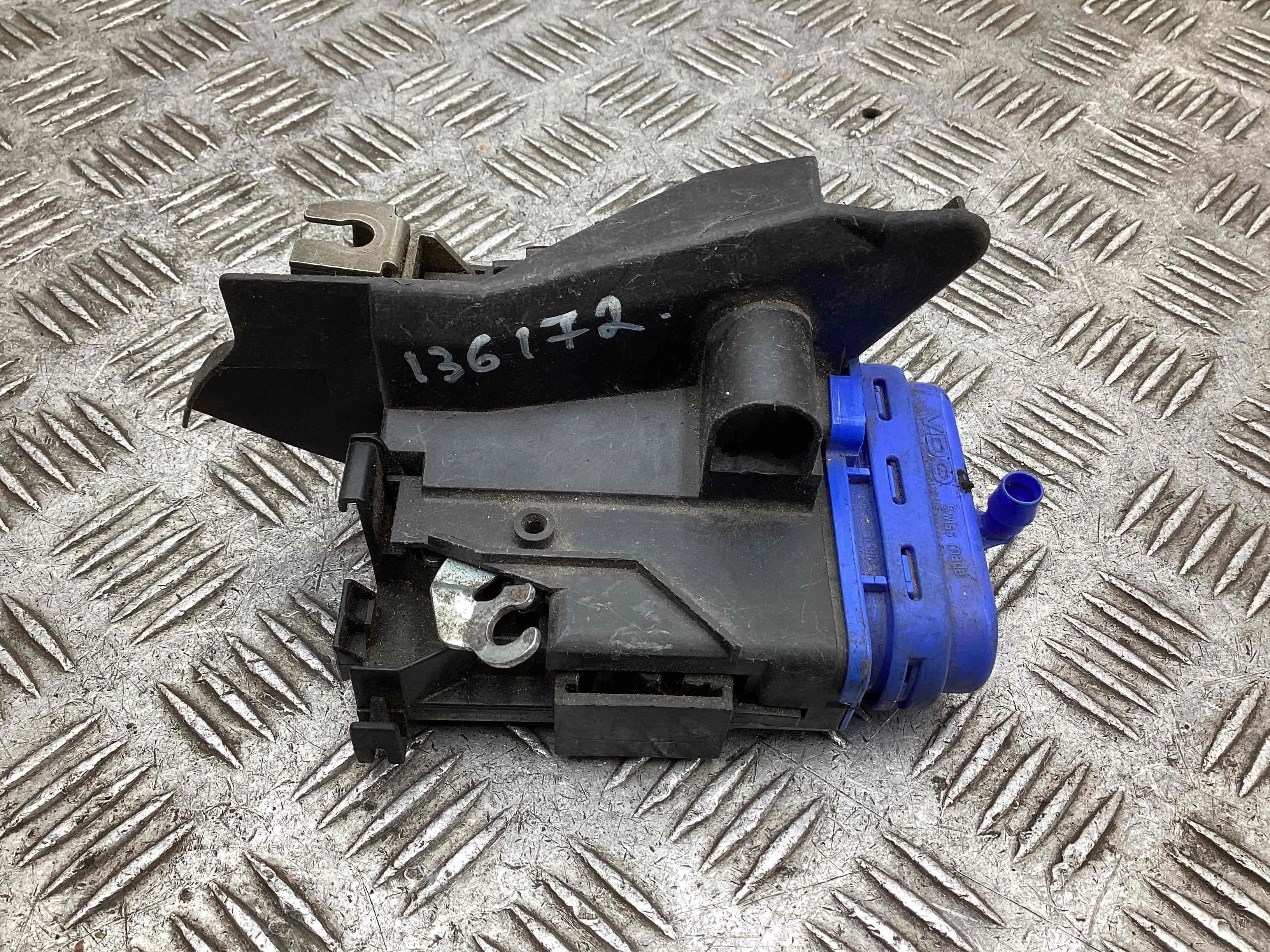 Замок двери задней левой Audi A4 A4 B5 (8D) 1994-1999 1997 1,8 Бензин МКПП Седан.